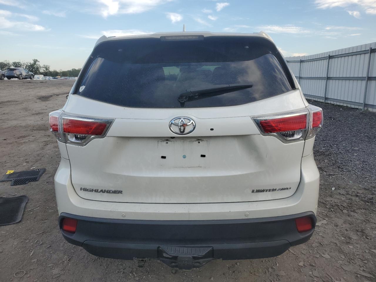 2014 Toyota Highlander Limited VIN: 5TDDKRFH8ES042160 Lot: 81951275