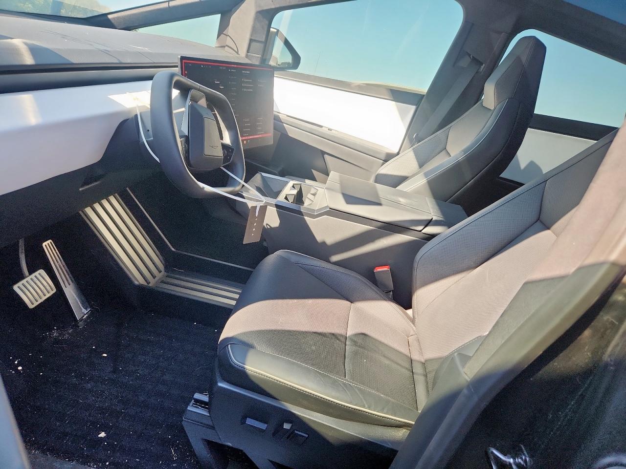 2024 Tesla Cybertruck VIN: 7G2CEHED2RA007856 Lot: 85929475