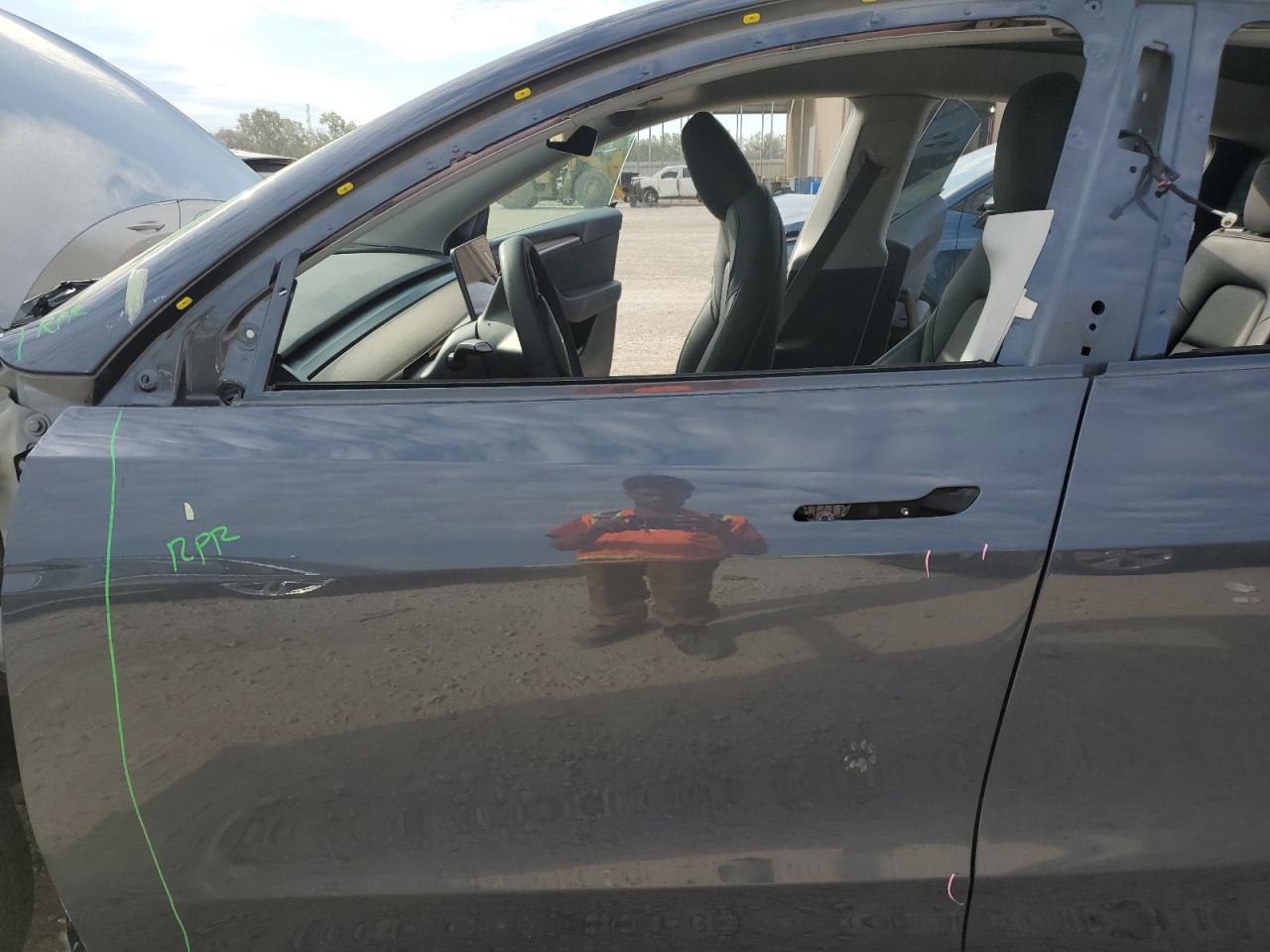 2023 Tesla Model Y VIN: 7SAYGDEE8PF882298 Lot: 82509705