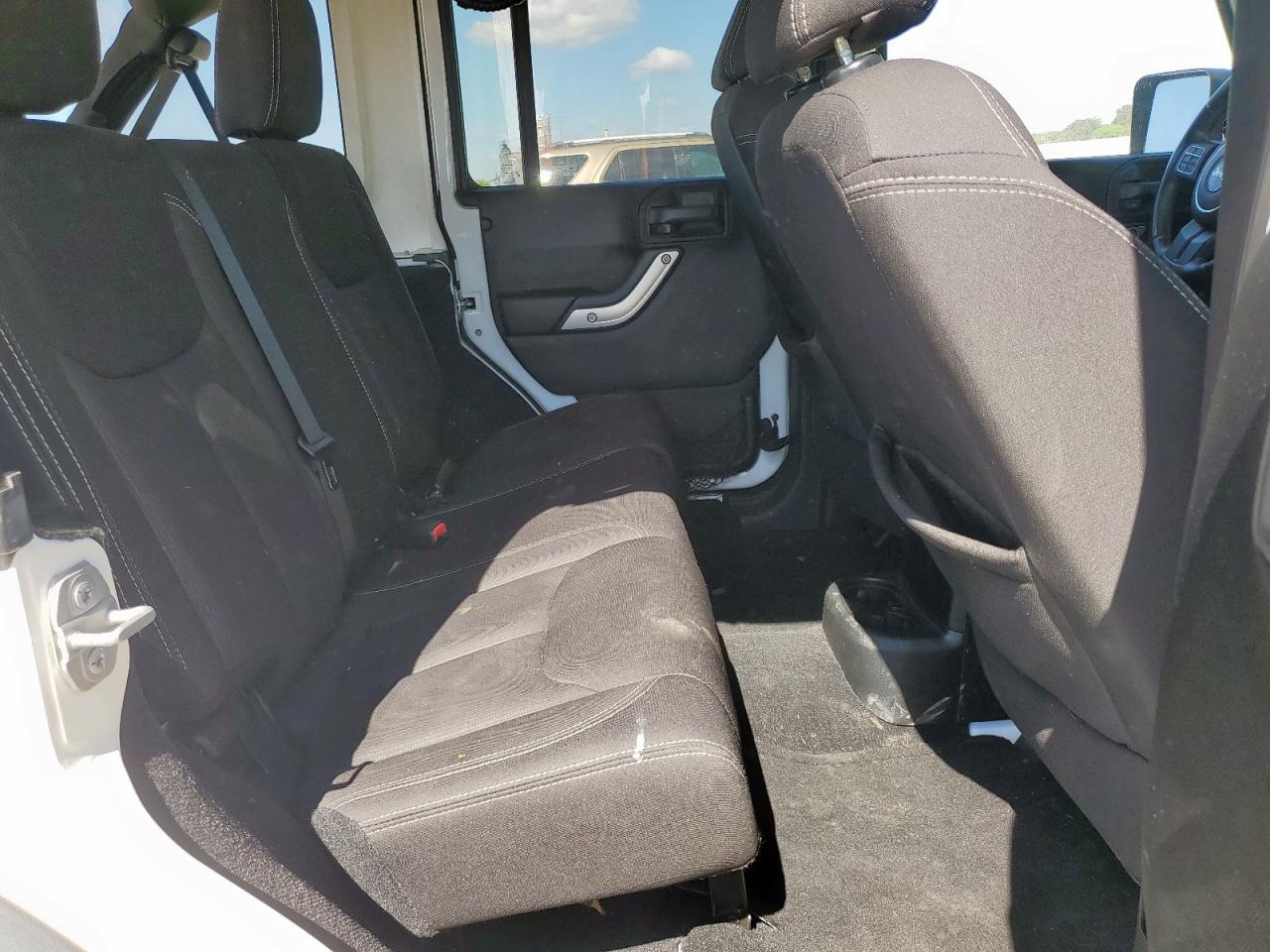 2015 Jeep Wrangler Unlimited Rubicon VIN: 1C4BJWFG4FL531867 Lot: 86098295