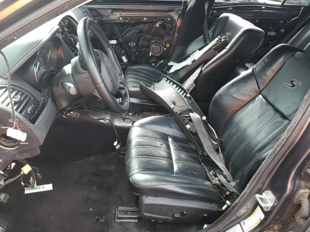 2017 Chrysler 300 S VIN: 2C3CCABGXHH586836 Lot: 90628125