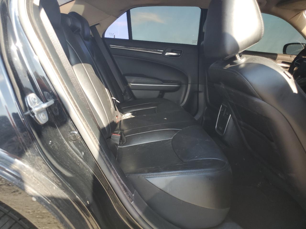 2022 Chrysler 300 Touring L VIN: 2C3CCADG7NH218171 Lot: 89713585