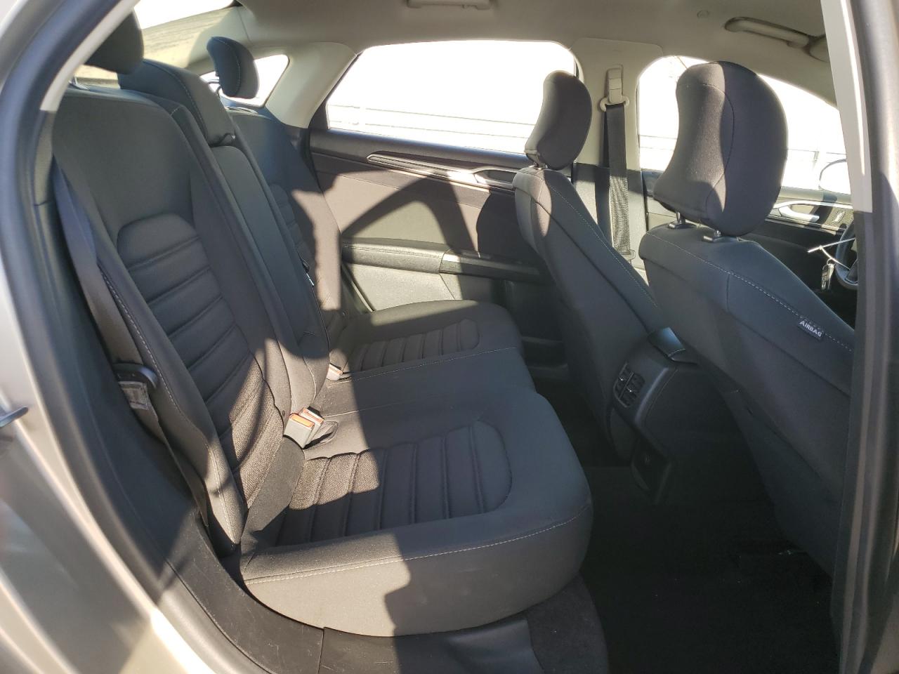 2019 Ford Fusion Se VIN: 3FA6P0LU4KR149329 Lot: 70938755