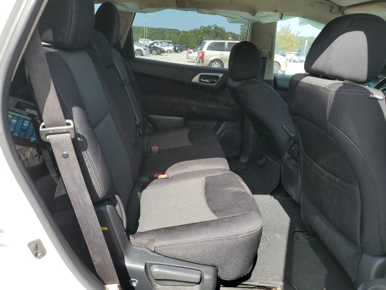 2017 Nissan Pathfinder S VIN: 5N1DR2MN8HC673181 Lot: 81939595