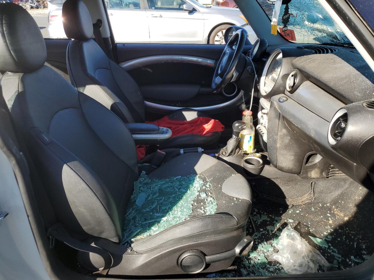 2008 Mini Cooper S VIN: WMWMF73578TV38590 Lot: 90486635