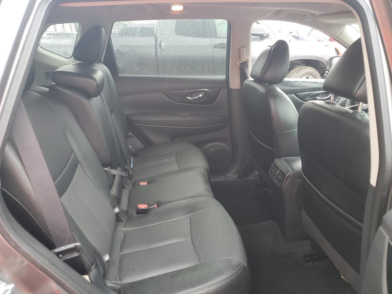 2017 Nissan Rogue Sv VIN: 5N1AT2MVXHC833436 Lot: 85181445