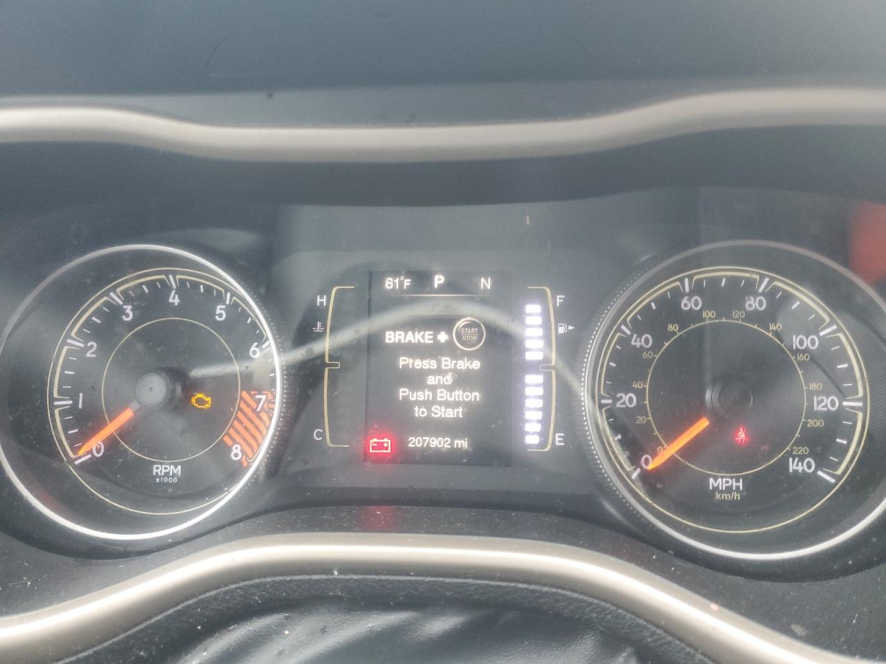 2015 Jeep Cherokee Latitude VIN: 1C4PJMCS0FW668077 Lot: 82475975