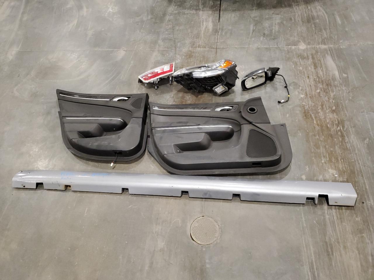 2013 Chrysler 300C VIN: 2C3CCAKTXDH651613 Lot: 85350575