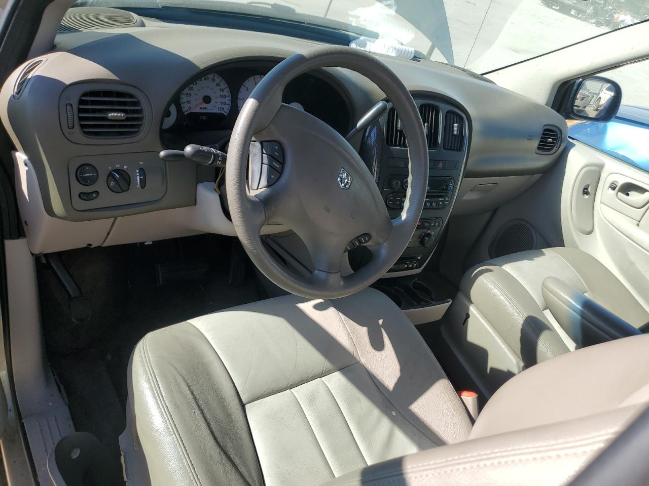 2005 Dodge Caravan Sxt VIN: 1D4GP45R95B287135 Lot: 85000655