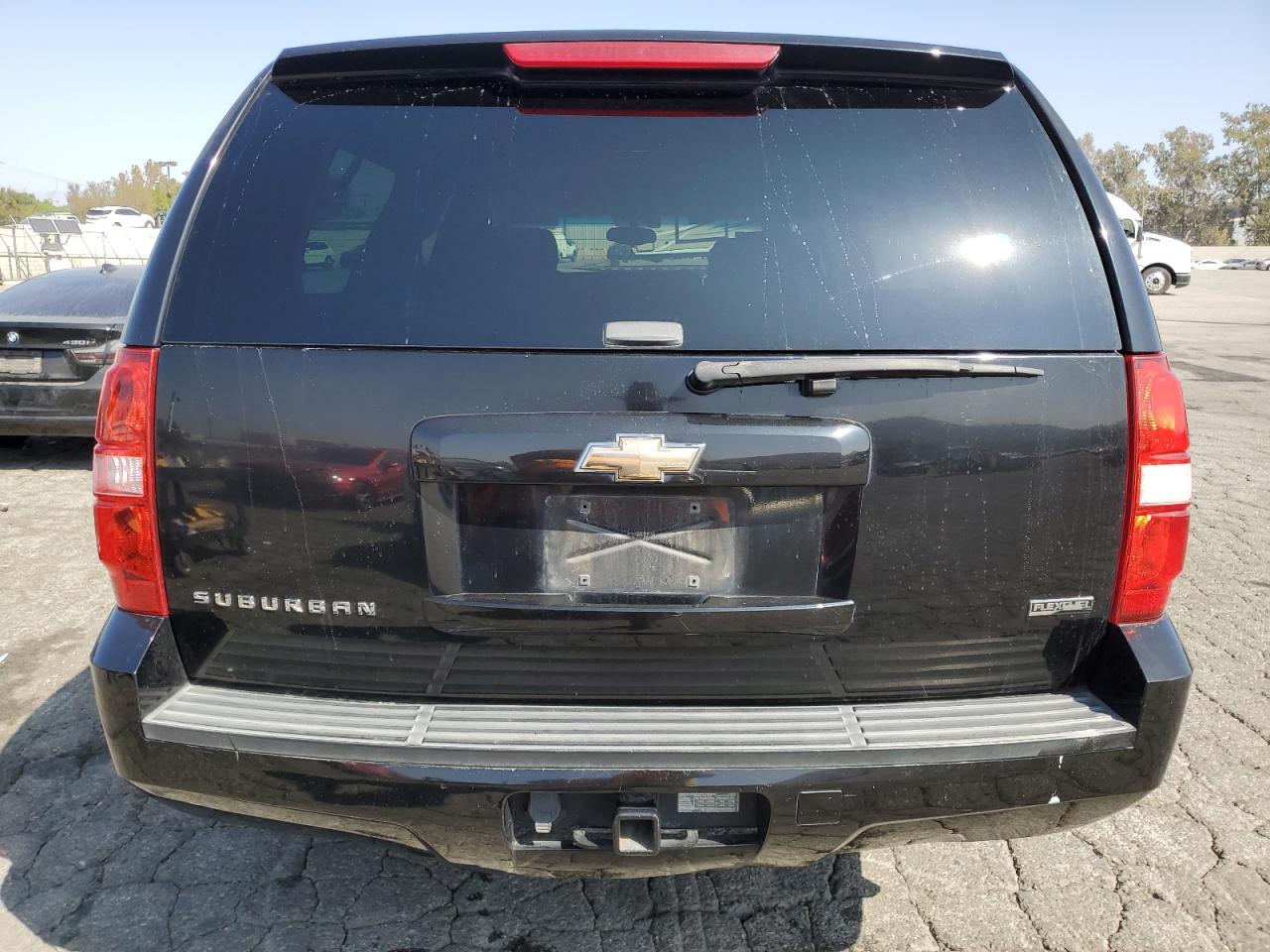 2010 Chevrolet Suburban C1500 Ls VIN: 1GNUCHE02AR239103 Lot: 86162425