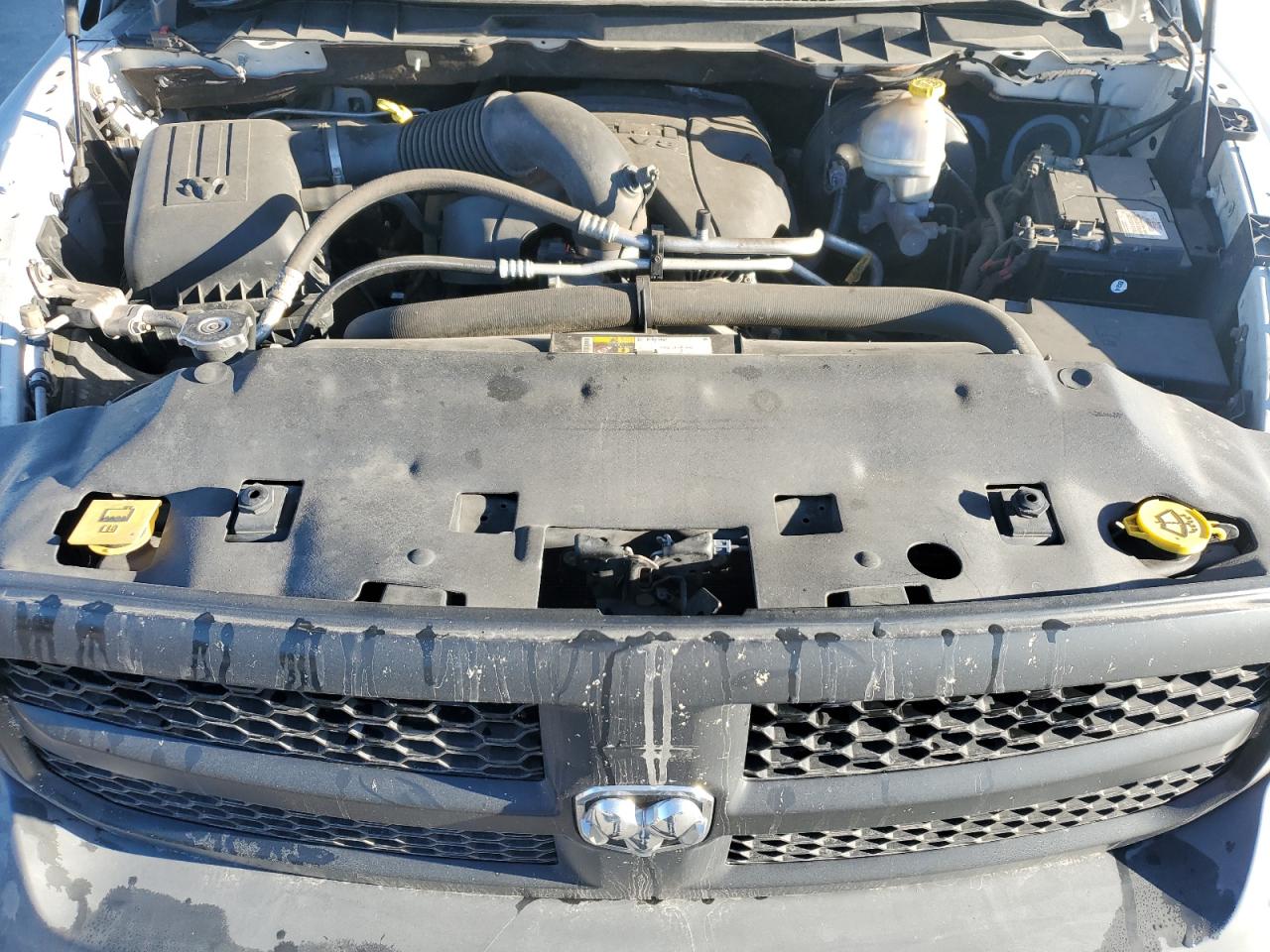 2016 Ram 1500 St VIN: 3C6JR6DT5GG213668 Lot: 89612815