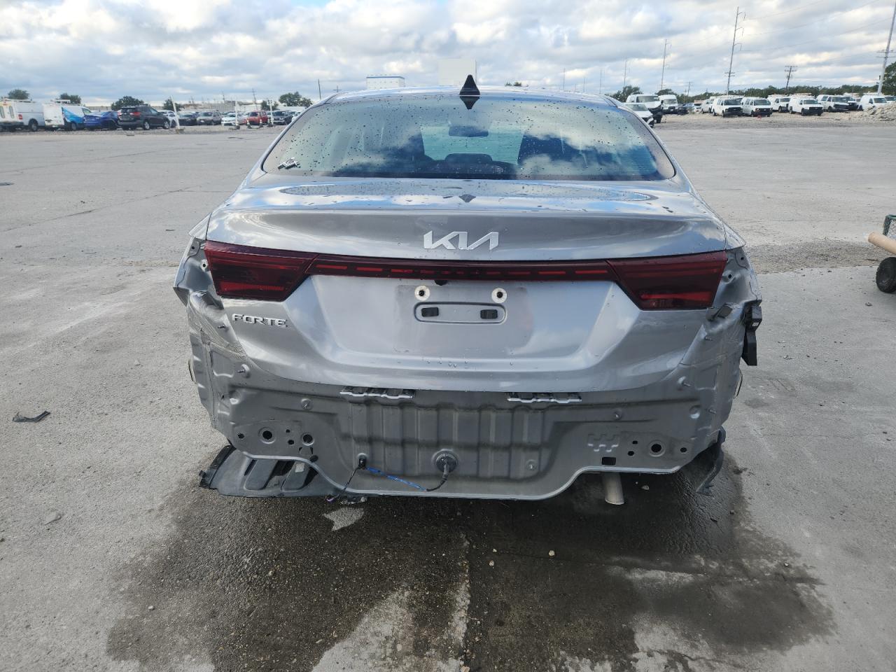 2024 Kia Forte Lx VIN: 3KPF24AD9RE786222 Lot: 85958745