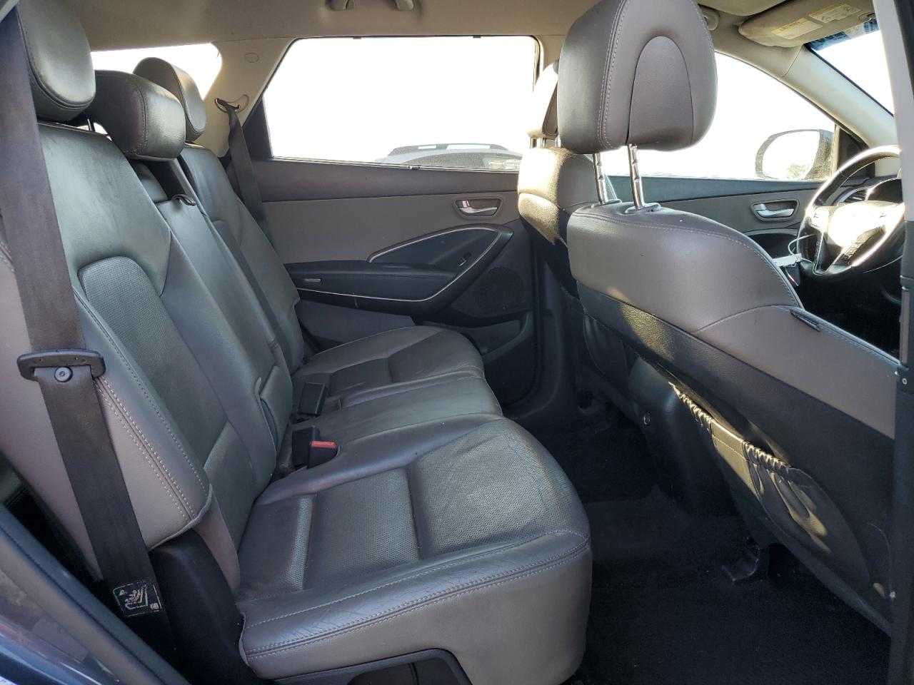 2017 Hyundai Santa Fe Se VIN: KM8SN4HF2HU171049 Lot: 86410295