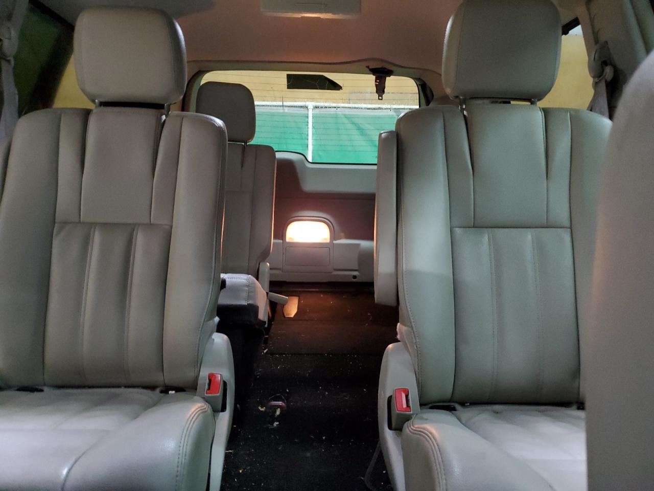 2015 Chrysler Town & Country Touring VIN: 2C4RC1BG0FR743688 Lot: 86108575