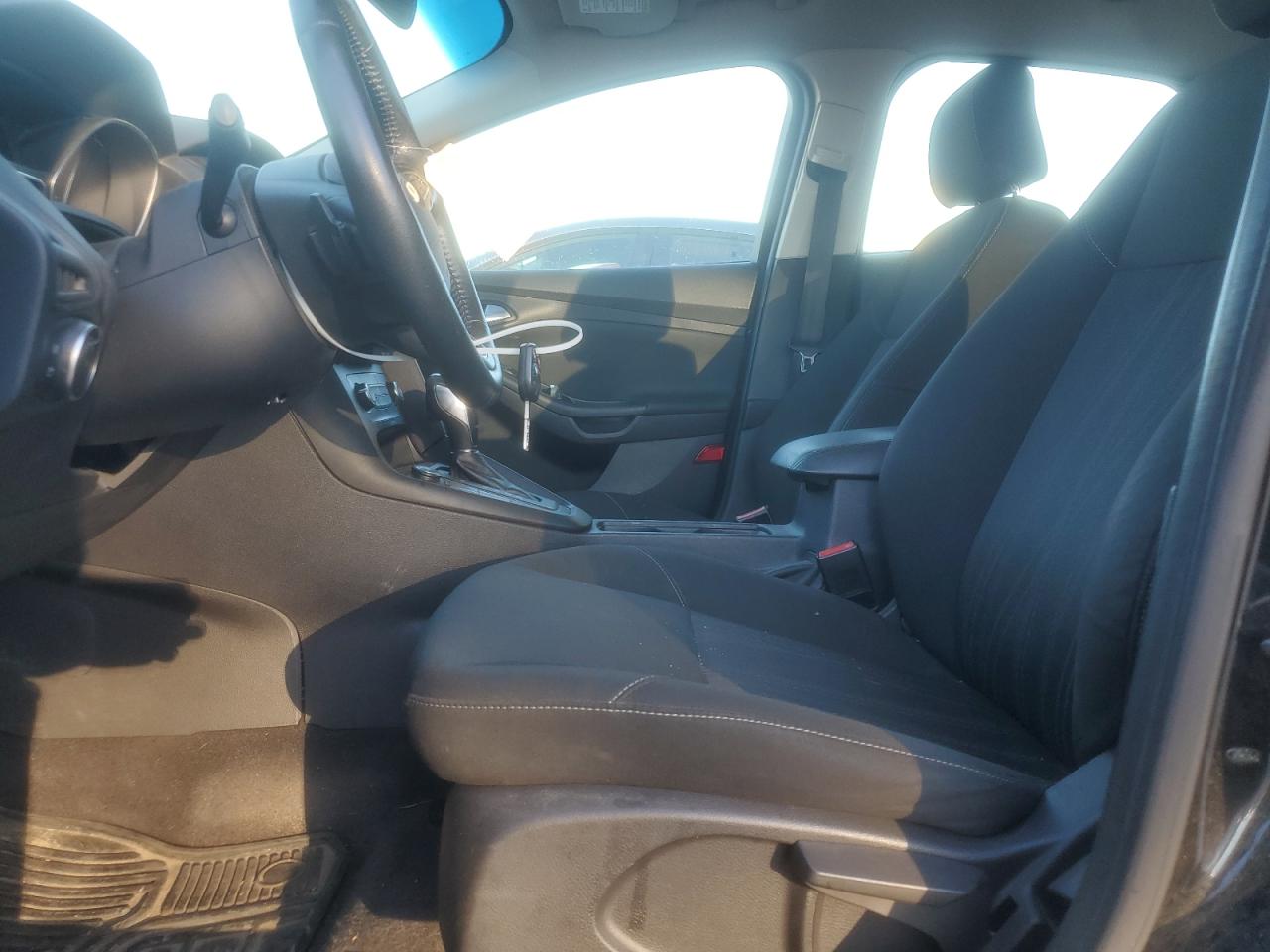 2015 Ford Focus Se VIN: 1FADP3K20FL210091 Lot: 82415395