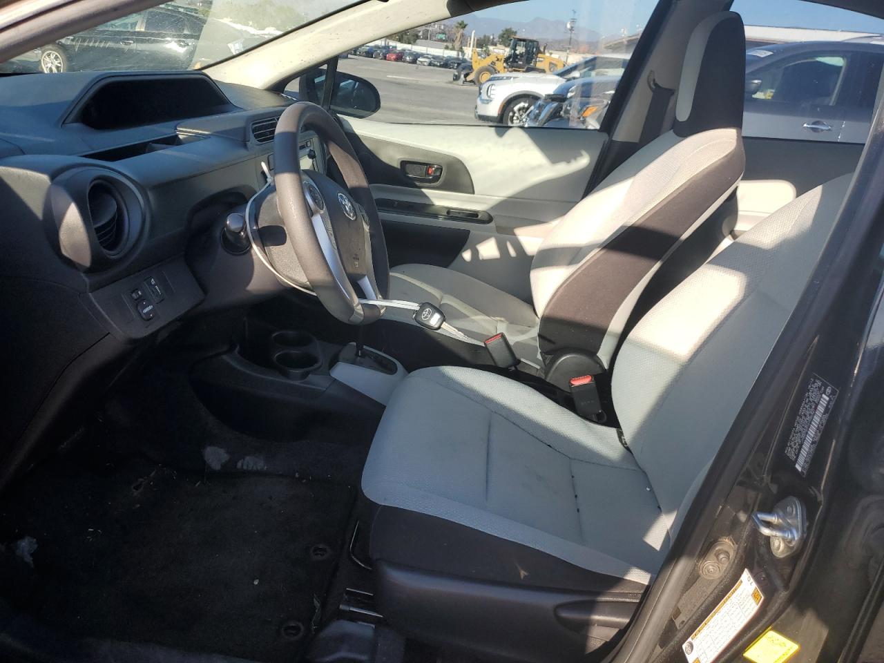 2013 Toyota Prius C VIN: JTDKDTB31D1545341 Lot: 85114875