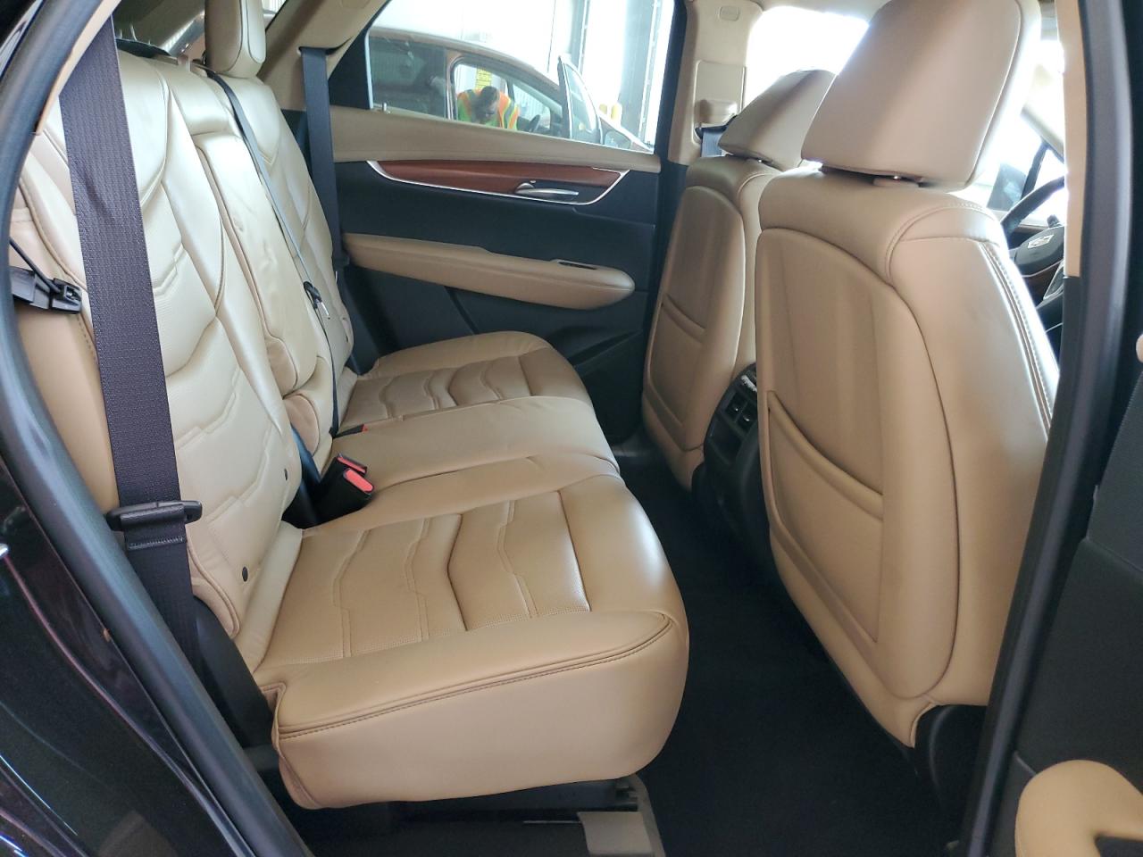 2017 Cadillac Xt5 Platinum VIN: 1GYKNFRSXHZ141189 Lot: 86111785