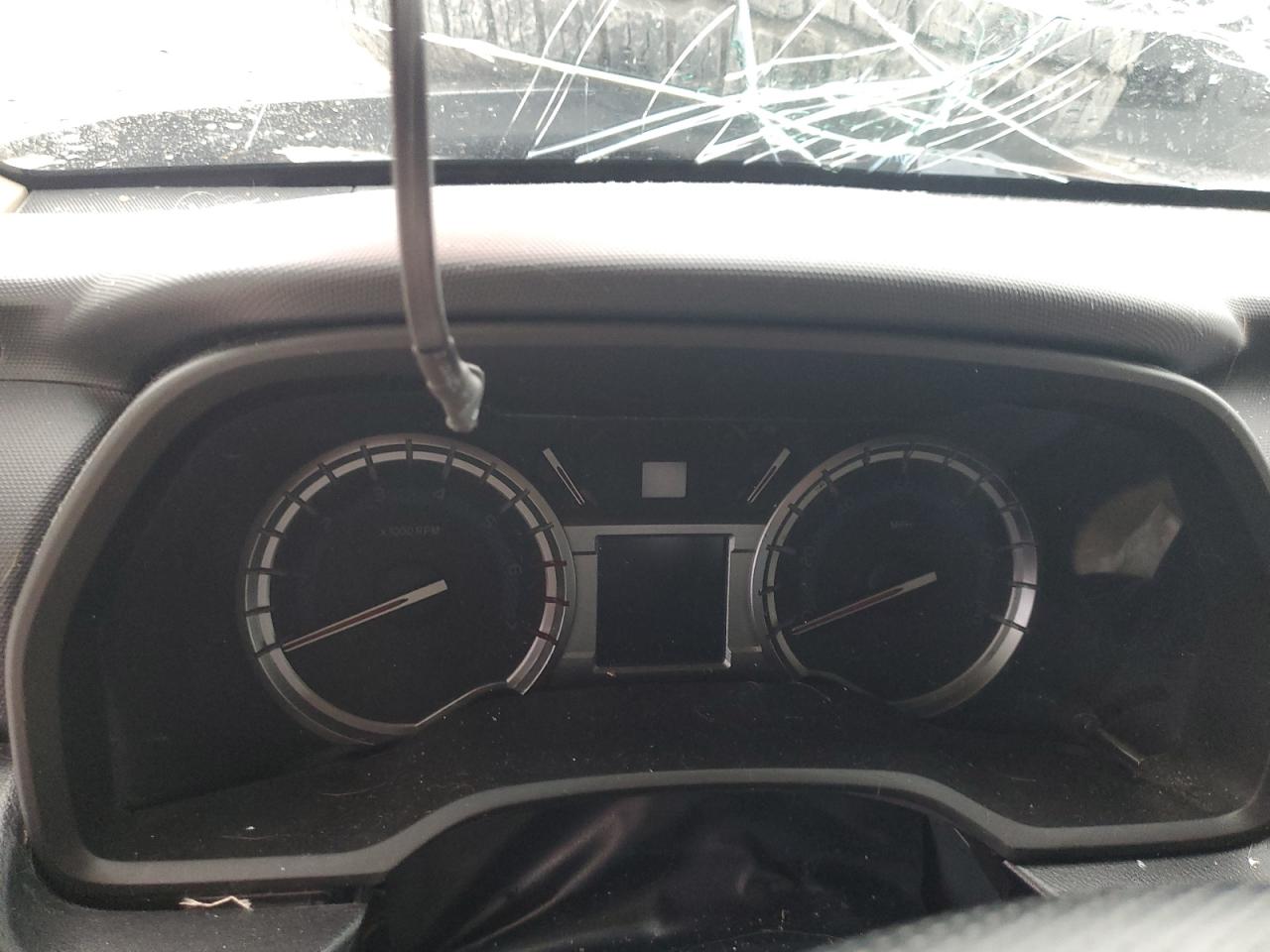 2018 Toyota 4Runner Sr5/Sr5 Premium VIN: JTEBU5JRXJ5484413 Lot: 89829795