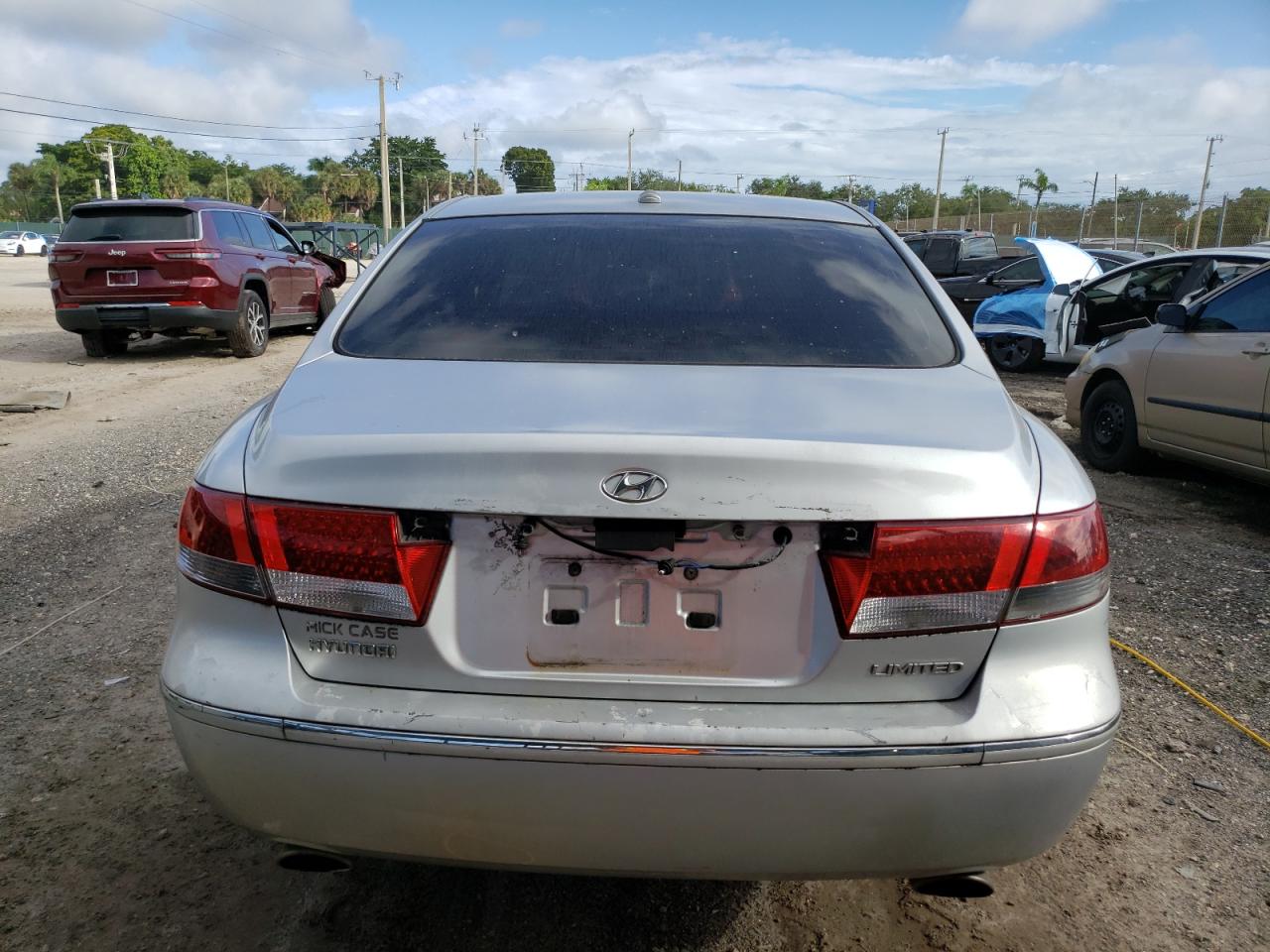 2007 Hyundai Azera Se VIN: KMHFC46F07A242937 Lot: 85093875