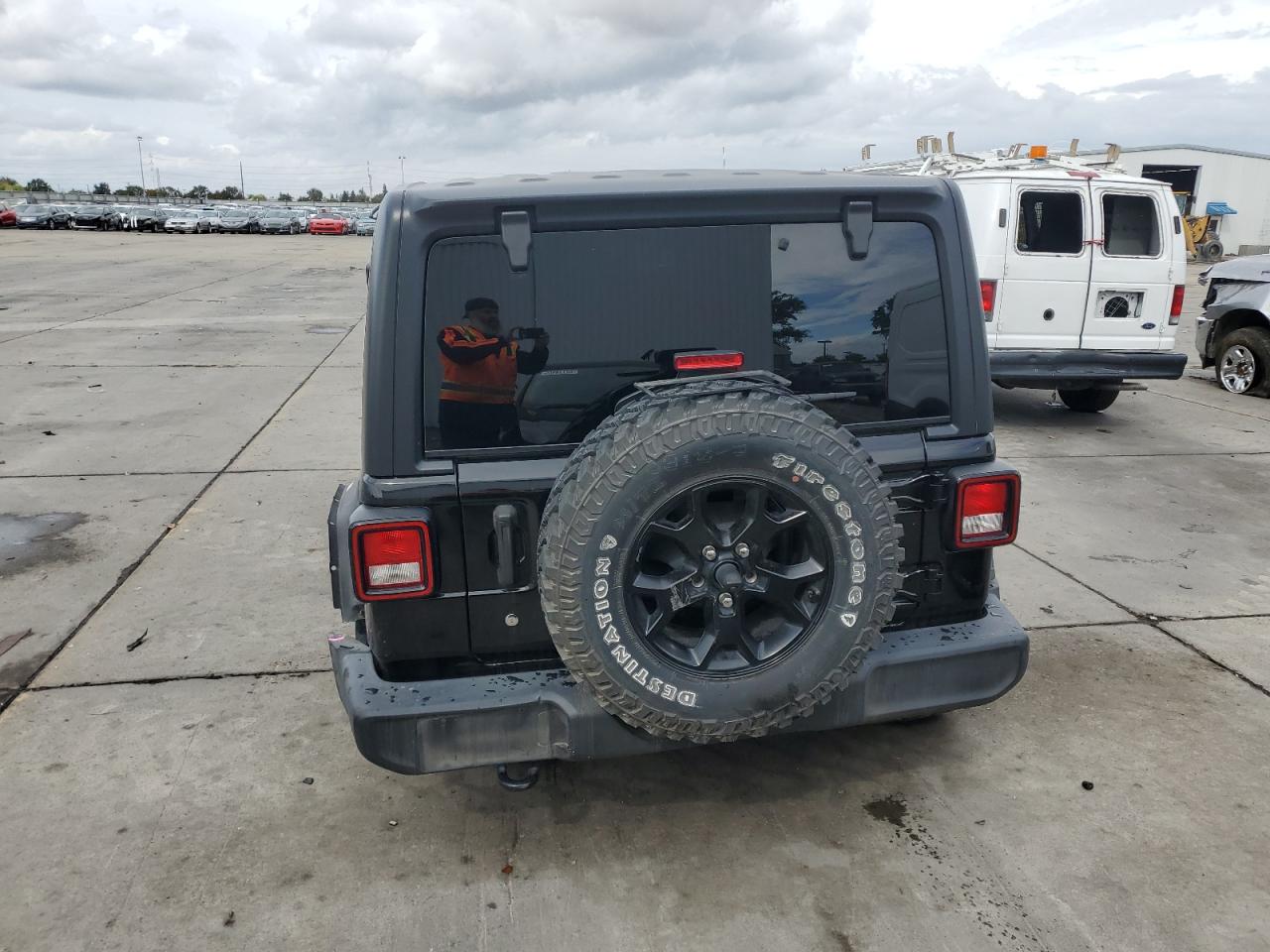 2018 Jeep Wrangler Unlimited Sport VIN: 1C4HJXDN7JW203500 Lot: 84747325