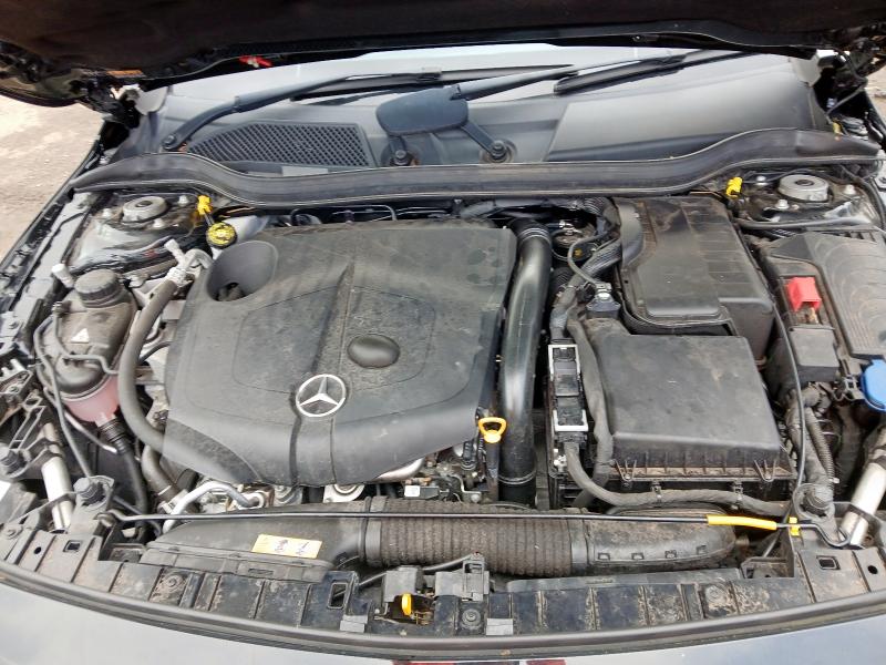 2017 MERCEDES-BENZ GLA 200 SE D 