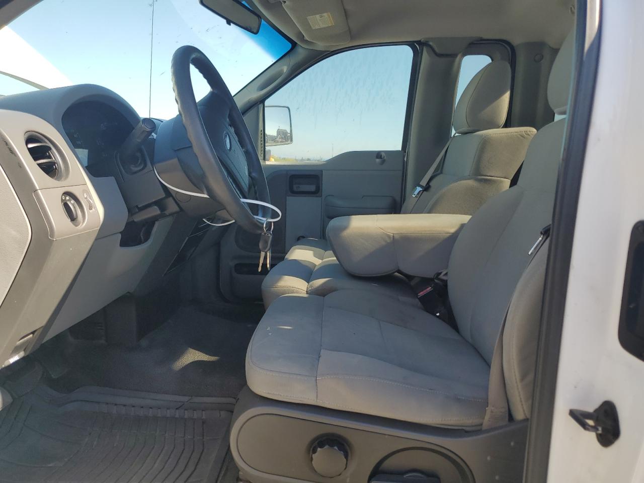 2007 Ford F150 VIN: 1FTRF12W07NA42467 Lot: 89509285