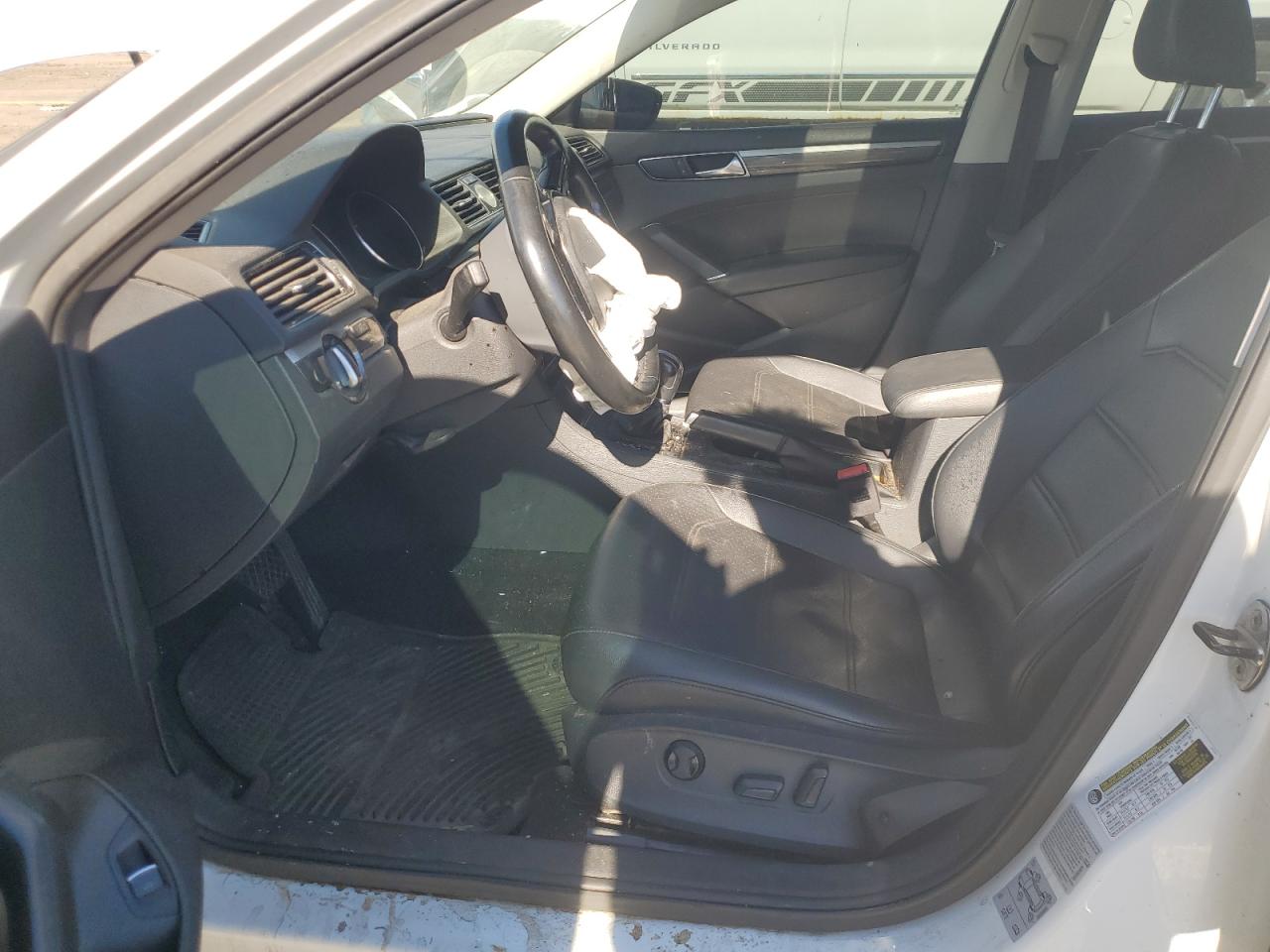 2017 Volkswagen Passat Se VIN: 1VWBT7A3XHC038585 Lot: 85599675