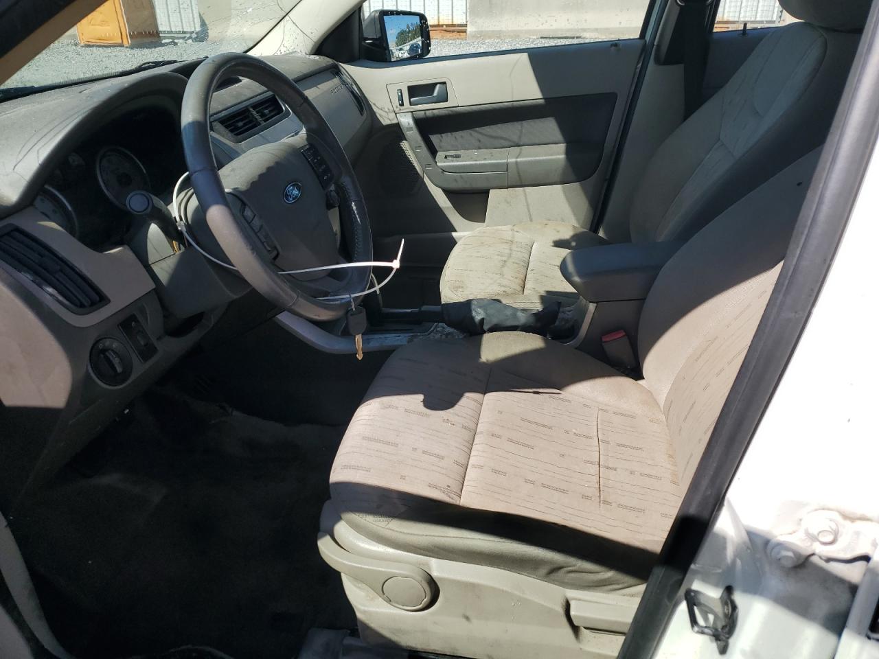 2009 Ford Focus Se VIN: 1FAHP35N49W118699 Lot: 84070695