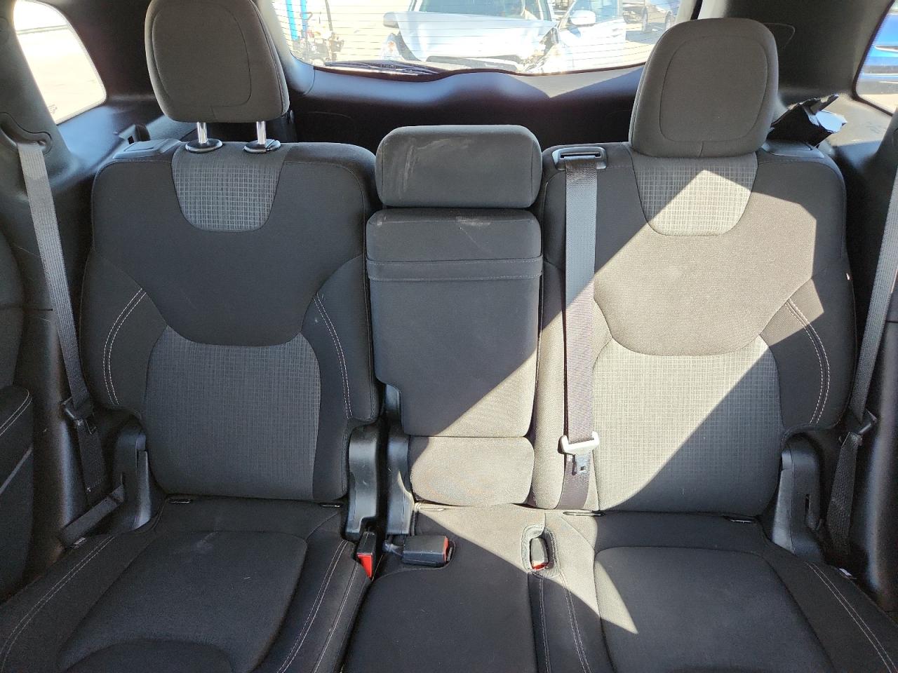 2017 Jeep Cherokee Latitude VIN: 1C4PJMCB8HW576931 Lot: 87433155