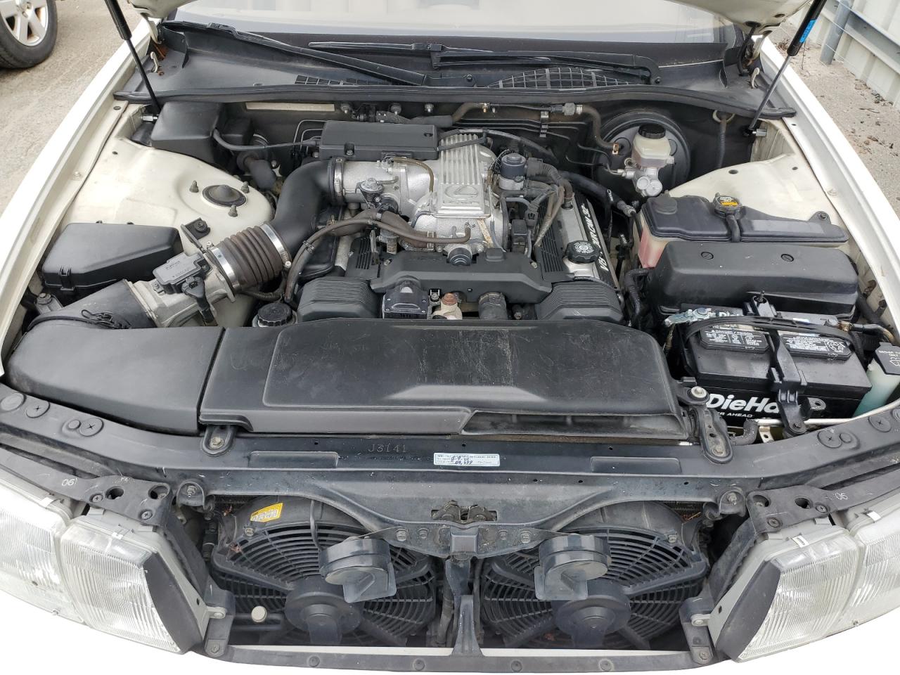 1994 Lexus Ls 400 VIN: JT8UF11E5R0196318 Lot: 86112545