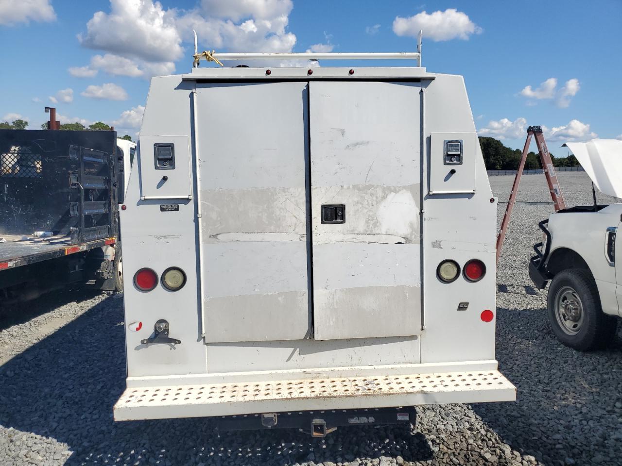 2017 Chevrolet Express G3500 VIN: 1GB0GRFG5H1135991 Lot: 84641045