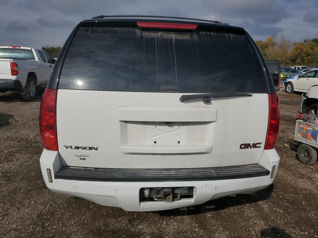 2013 GMC Yukon Slt VIN: 1GKS2CE08DR330732 Lot: 90123155