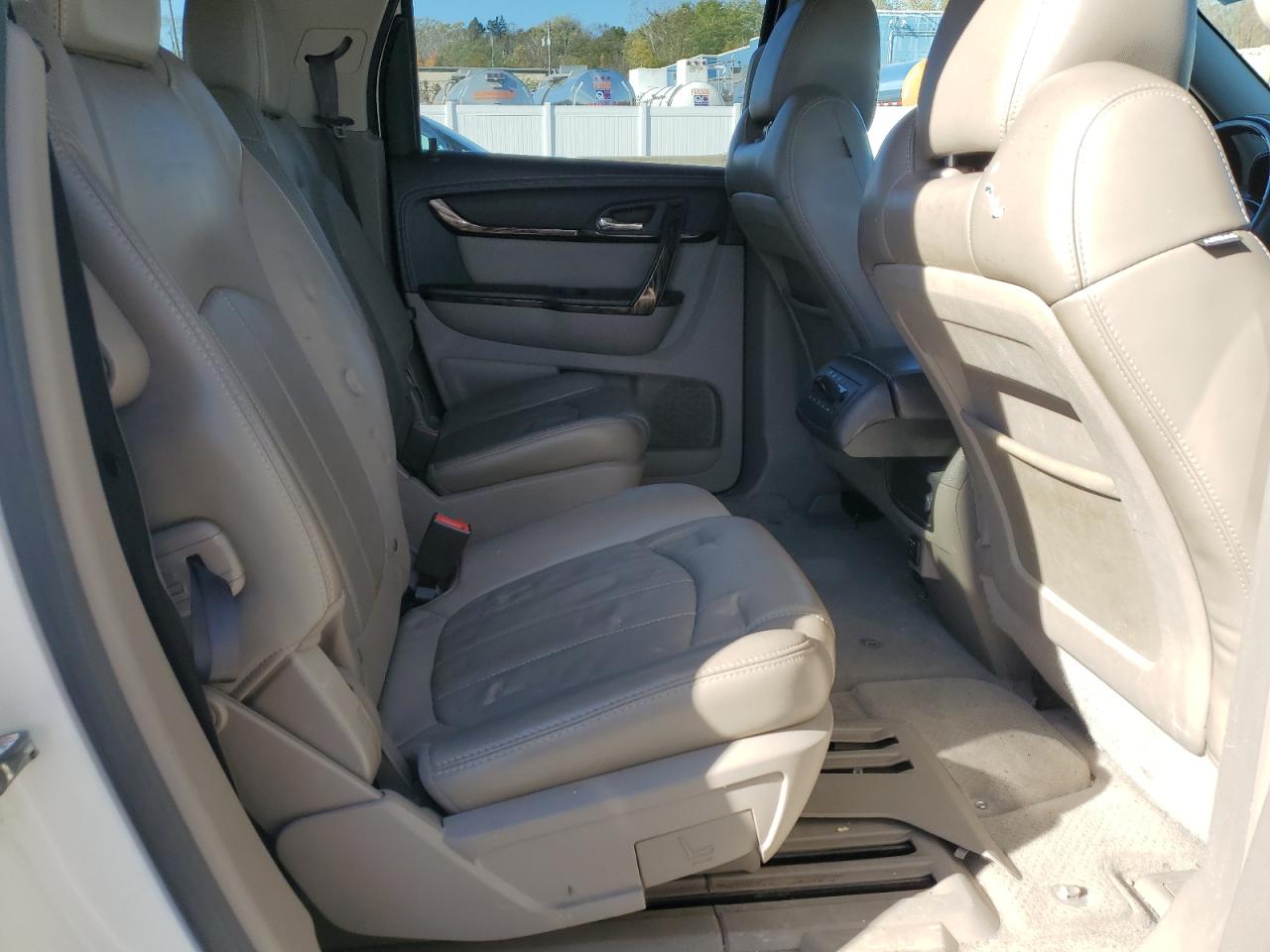 2014 GMC Acadia Denali VIN: 1GKKVTKD1EJ349329 Lot: 90593075