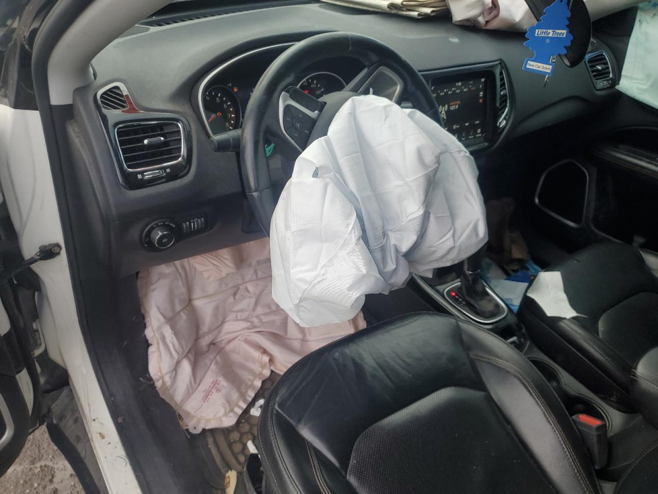 2018 Jeep Compass Limited VIN: 3C4NJDCB6JT336814 Lot: 90311275