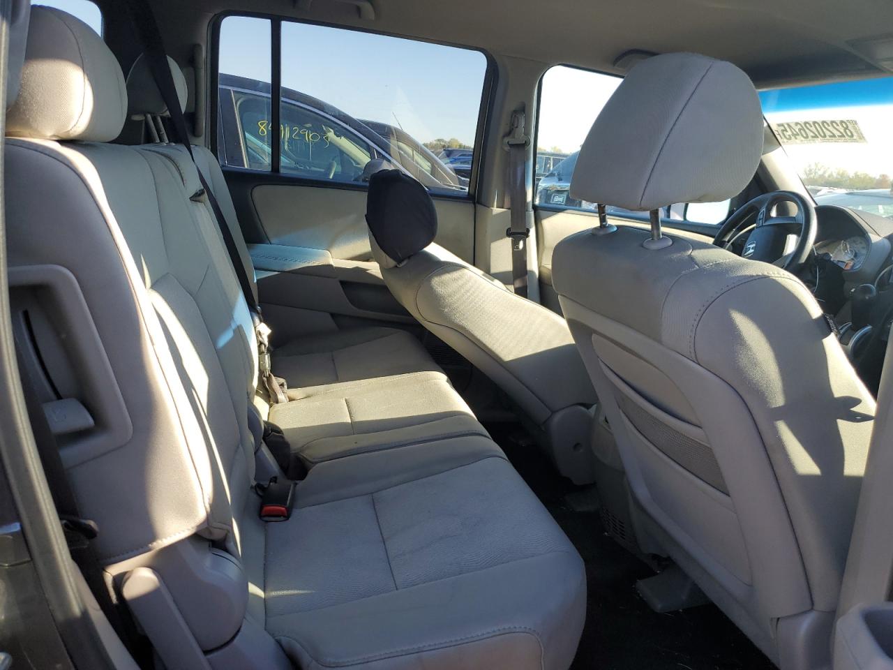 2011 Honda Pilot Lx VIN: 5FNYF4H2XBB061343 Lot: 82202645