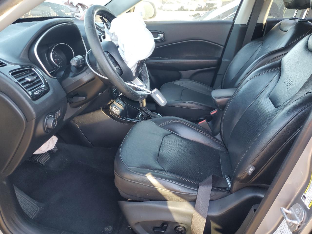 2019 Jeep Compass Limited VIN: 3C4NJCCB0KT670817 Lot: 85393485