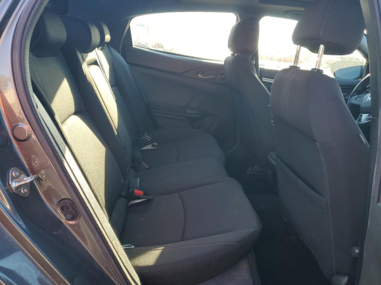 2019 Honda Civic Ex VIN: SHHFK7H63KU421588 Lot: 82566015