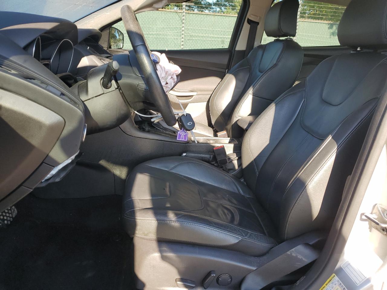 2016 Ford Focus Se VIN: 1FADP3F22GL321169 Lot: 85168935