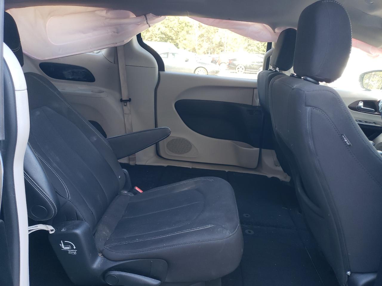 2022 Chrysler Voyager Lx VIN: 2C4RC1CG9NR218464 Lot: 89866035