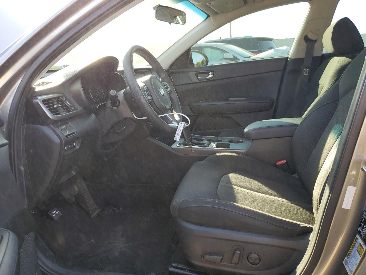 2018 Kia Optima Lx VIN: 5XXGT4L33JG225290 Lot: 84481325