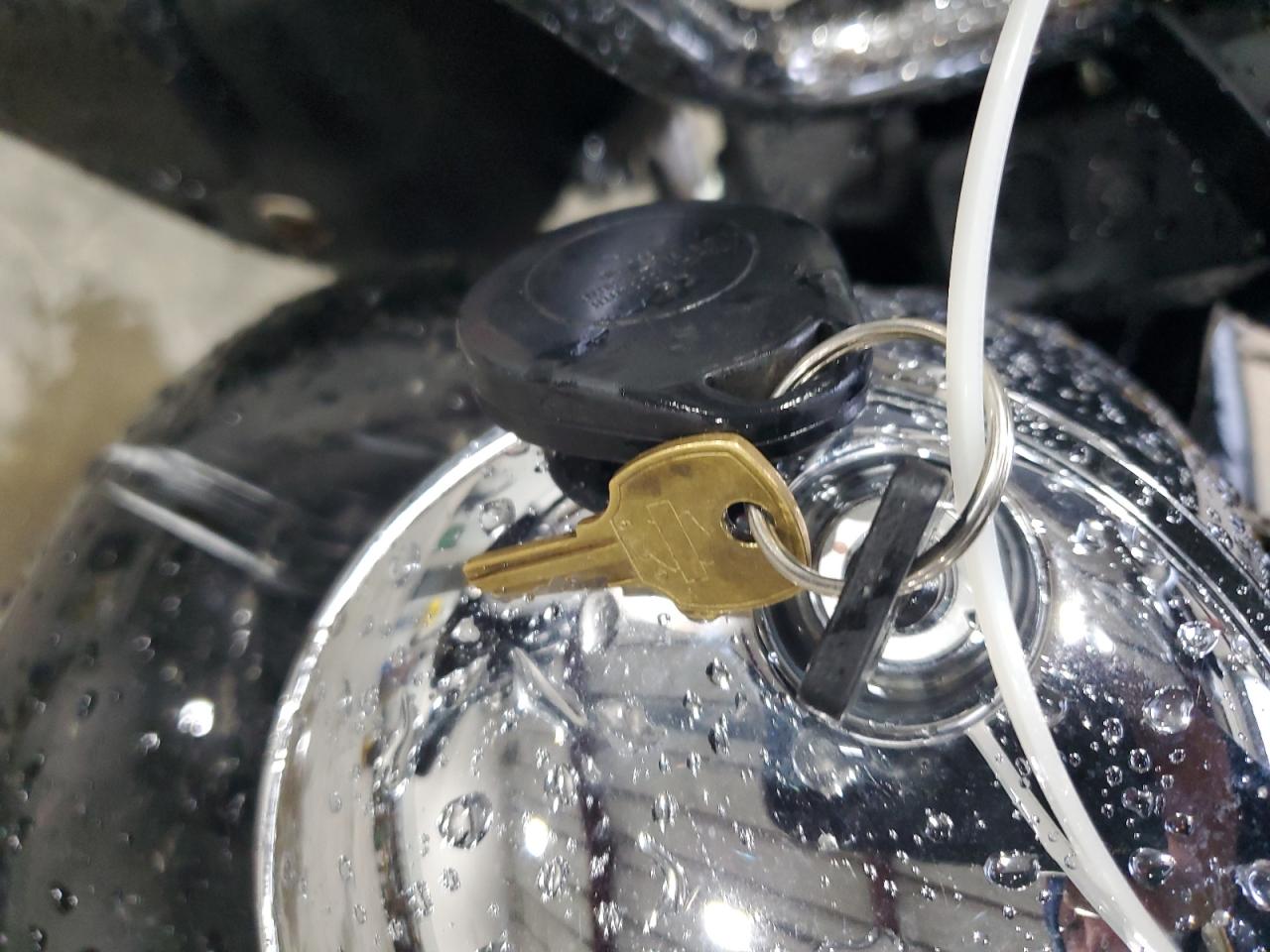 2010 Harley-Davidson Fltrx VIN: 1HD1KH41XAB645968 Lot: 90829145