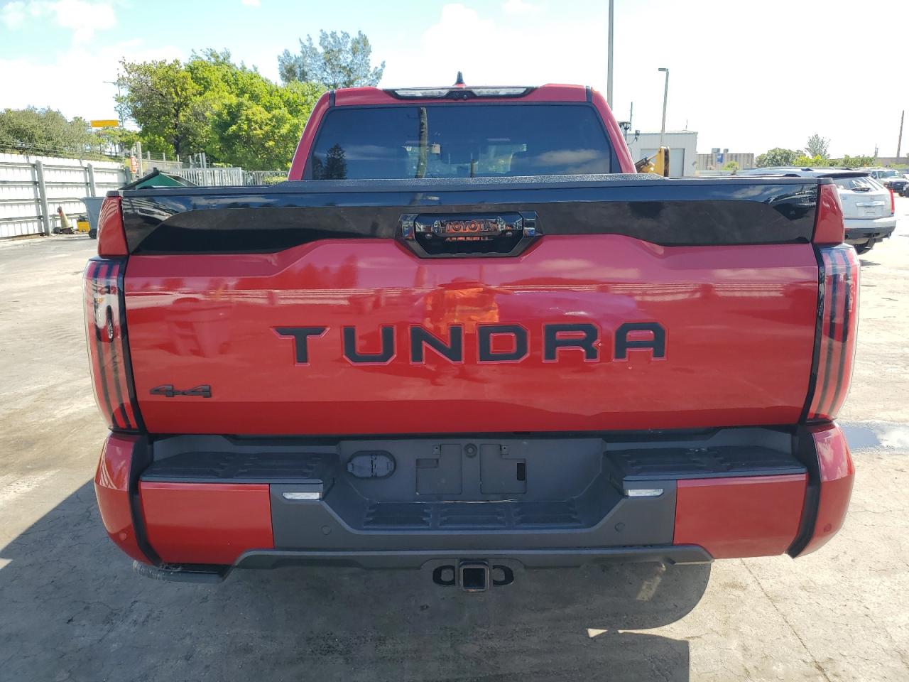 2022 Toyota Tundra Crewmax Platinum VIN: 5TFNA5DB3NX030474 Lot: 85834425