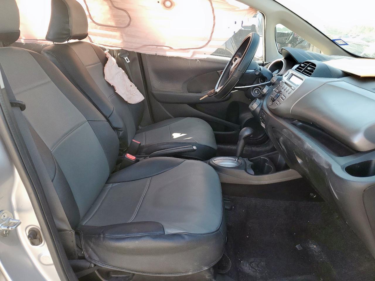 2013 Honda Fit VIN: JHMGE8H30DC082263 Lot: 85116075