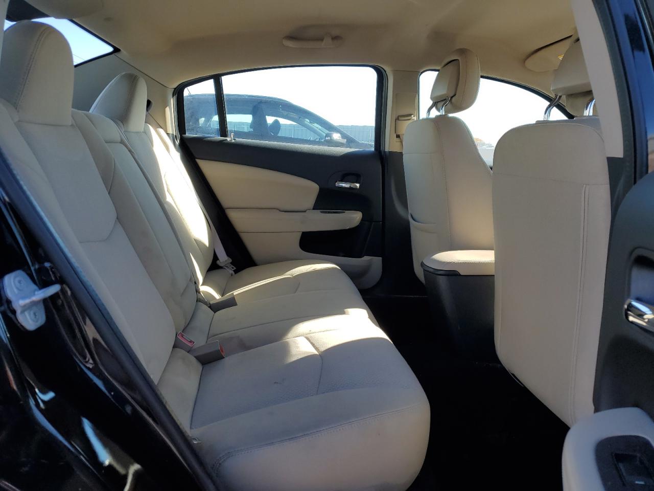 2011 Chrysler 200 Lx VIN: 1C3BC4FB3BN563361 Lot: 86800595