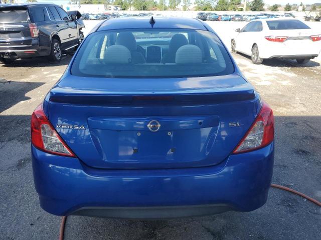 NISSAN VERSA 2017 Синий