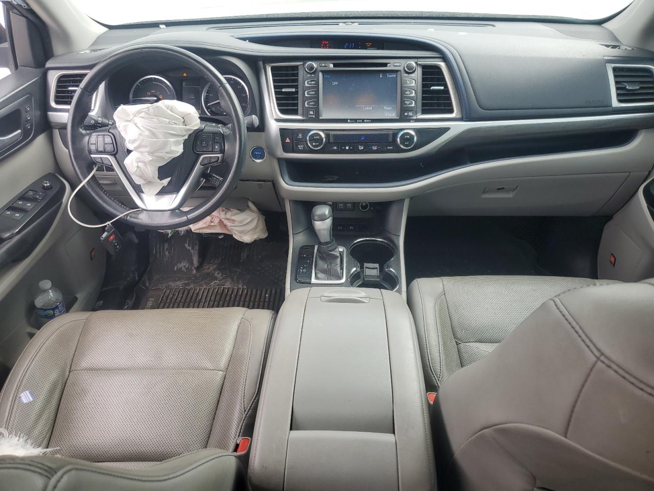 2017 Toyota Highlander Hybrid Limited VIN: 5TDDGRFH5HS022244 Lot: 82230175