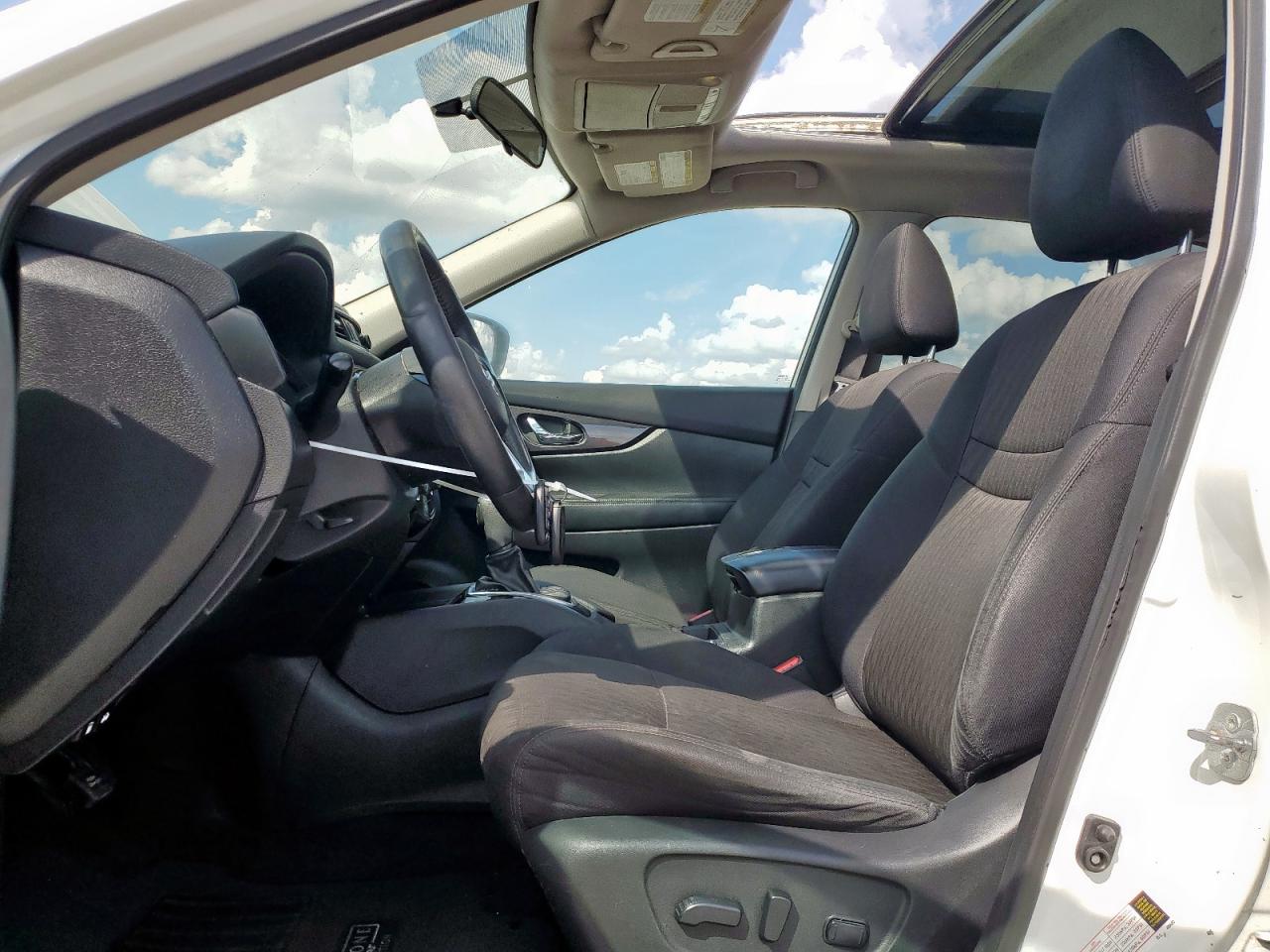 2017 Nissan Rogue Sv VIN: 5N1AT2MV0HC768581 Lot: 84964455