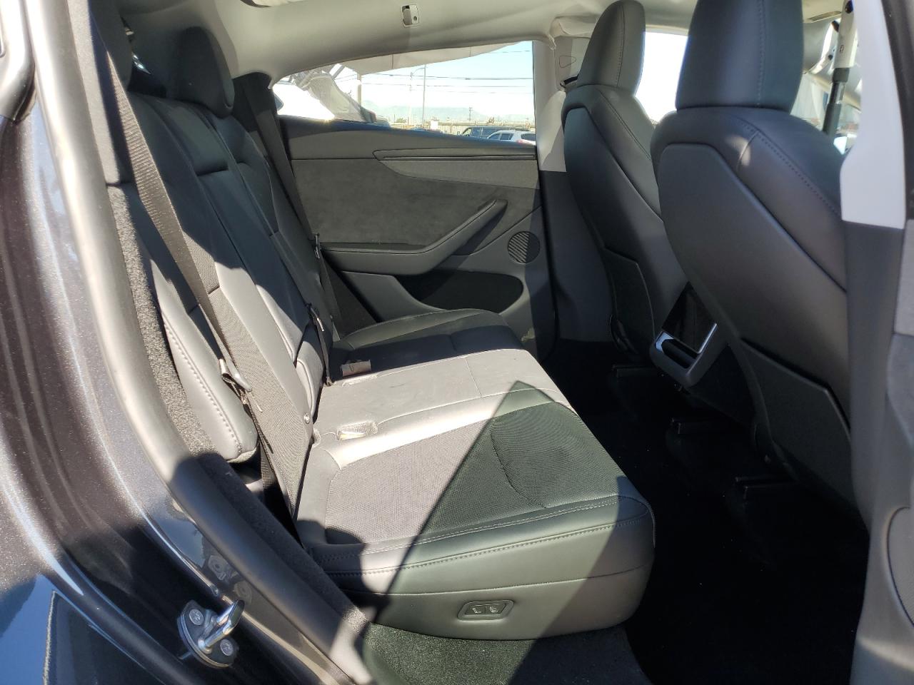 2026 Tesla Model Y VIN: 7SAYGDEE0TF357505 Lot: 87275265