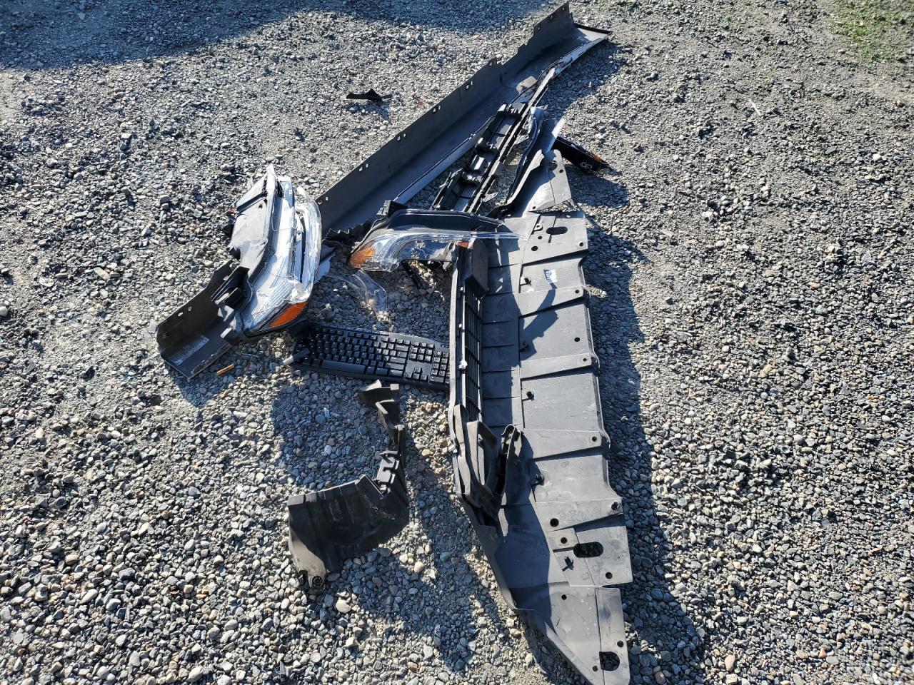 2022 Honda Insight Touring VIN: 19XZE4F99NE008036 Lot: 82753865