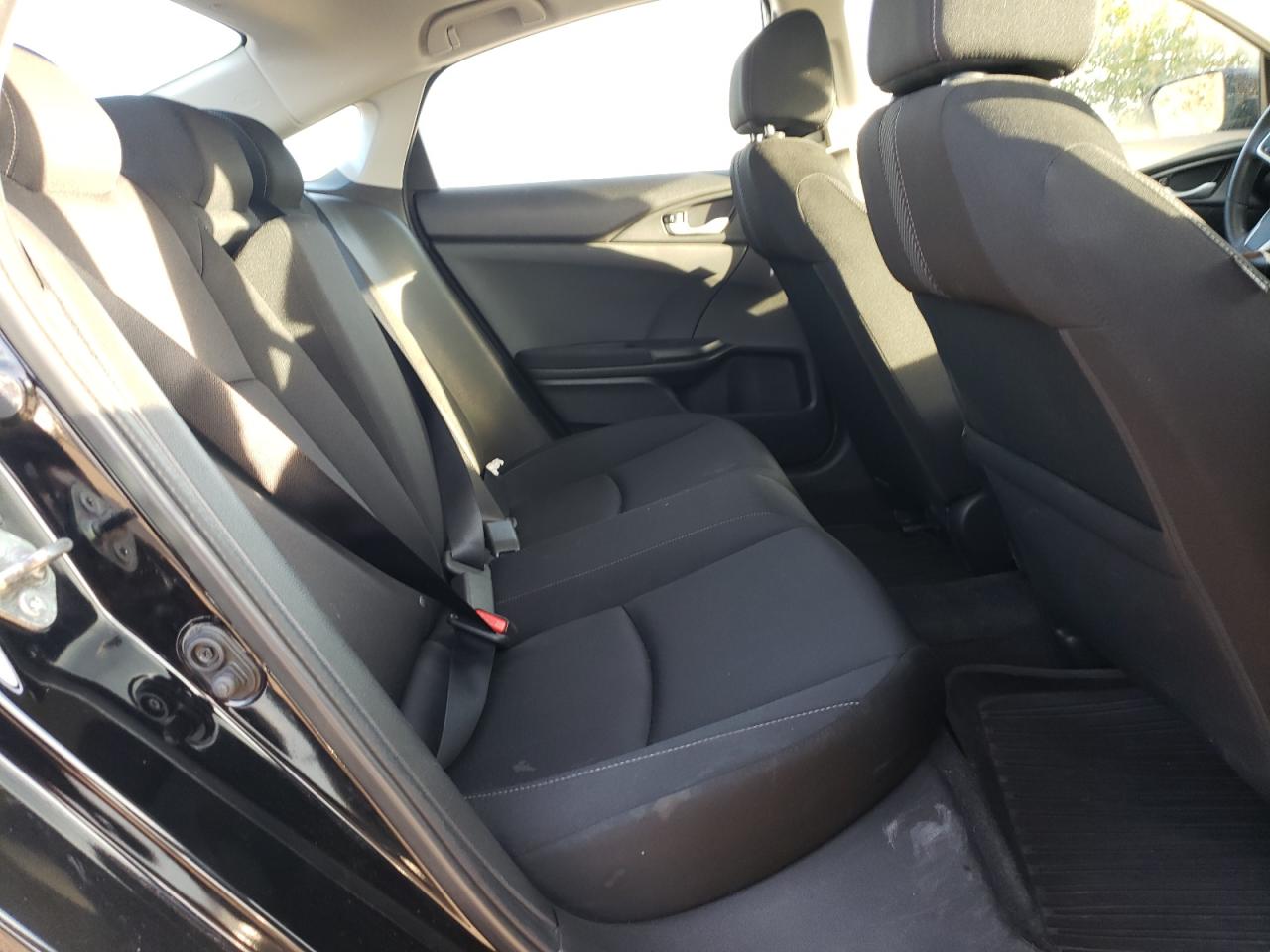 2018 Honda Civic Ex VIN: 2HGFC2F84JH037562 Lot: 86074175